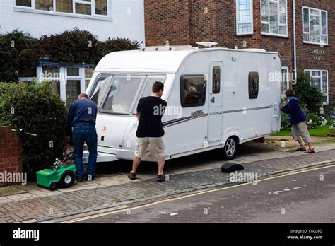 Caravan House Hi Res Stock Photography And Images Alamy