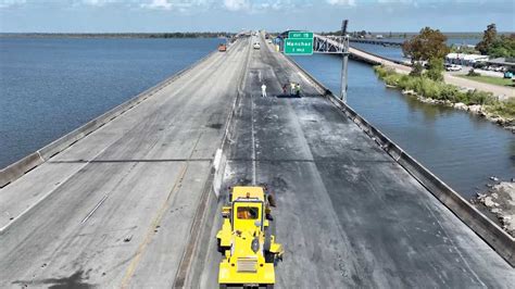 Inspection Of I 55 Crash Site Underway Portion Of Southbound Lanes