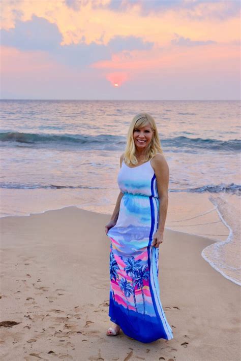 10 Hot Sexy Kristy Wicks Bikini Pics