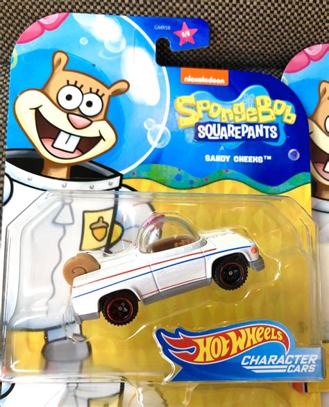 New Hot Wheels Character Cars SpongeBob Squarepants Sandy Cheeks