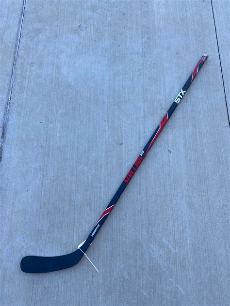 Used Stx Stallion 600 Right Hockey Stick Sidelineswap