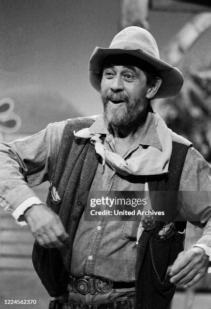 39 Actor Ken Curtis Stock Photos High Res Pictures And Images Getty