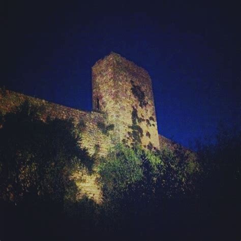 La Notte Nel Castello Stregato Una Storia In 10 M