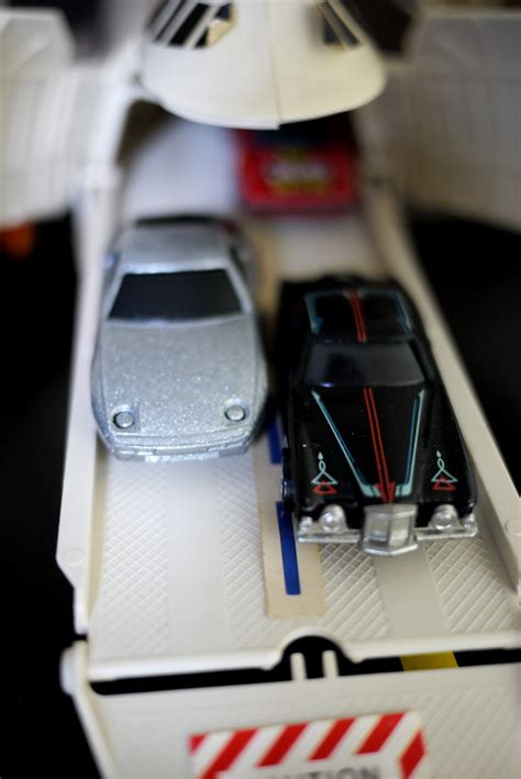 Vault 1541: Hot Wheels Cargo Plane