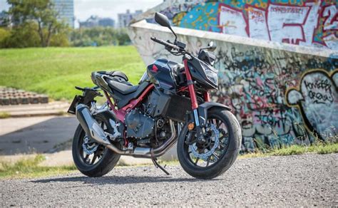 Honda y su nueva naked deportiva qué tiene de polémica