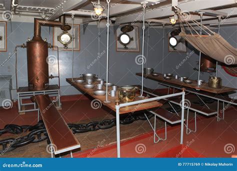 forecastle  cruiser aurora organized   ship   period