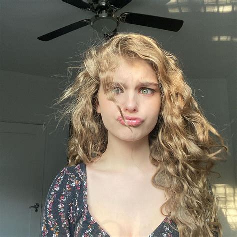 Starlet Arcade Hot Lyliana Wray