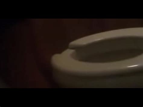 Wc chaparrita en el baño XVIDEOS