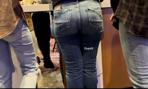 Jiggly Blonde Pawg Keeps Pulling Up Her Jeans OC Tight Jeans Forum