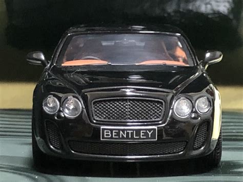 Minichamps Bentley Continental Supersports