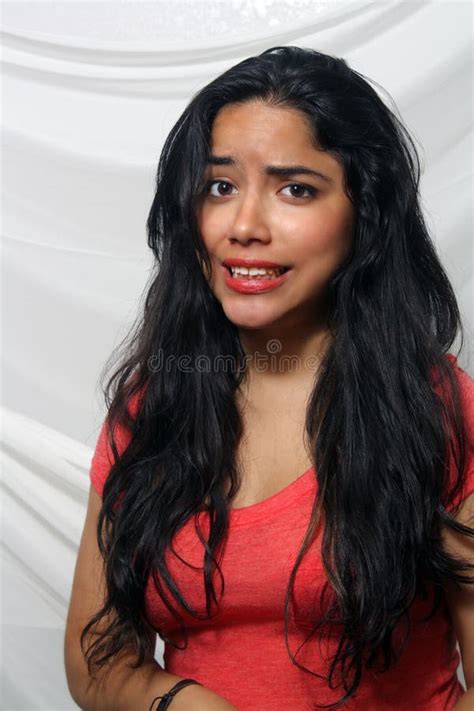 Bella Latina Grezza Contro Retouched Immagine Stock Immagine Di Latino Difetti