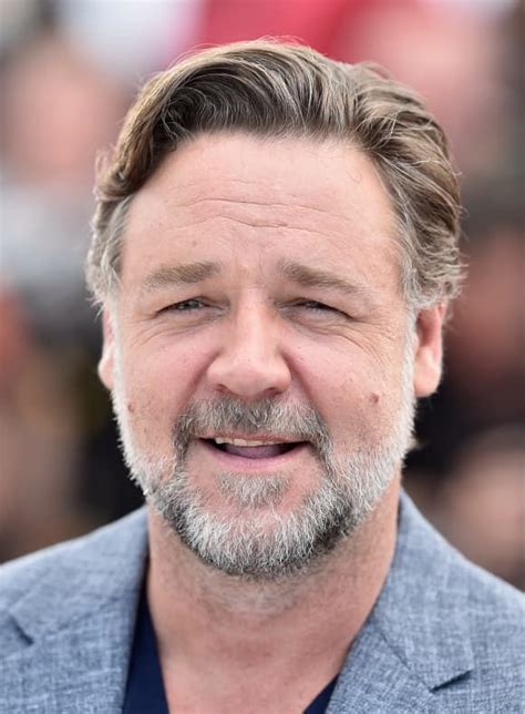 Russell Crowe His Career Highlights Russell Crowe Handsome Celebrities Actor Chris Pratt