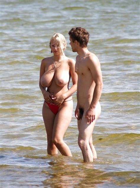 Super Sexy Day At The Beach Braless By Voyeur TROC ZB Porn