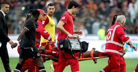 Roma S Serie A Match Abandoned After Evan Ndicka Collapses On Pitch And