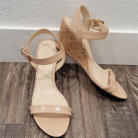 Nine West Nude Faux Patten Leather Wedges Gem