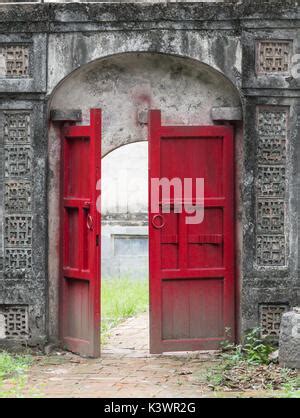 antique wooden door  opened open  door   room stock