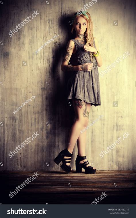 Sexual Blonde Girl Fascinating Dreadlocks Posing Stock Photo 283062749 Shutterstock