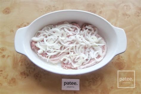 Свиная корейка под майонезом в духовке - рецепт с фотографиями - Patee ...