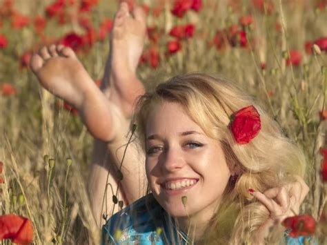 Barefoot Blonde Stock Photos Royalty Free Barefoot Blonde Images
