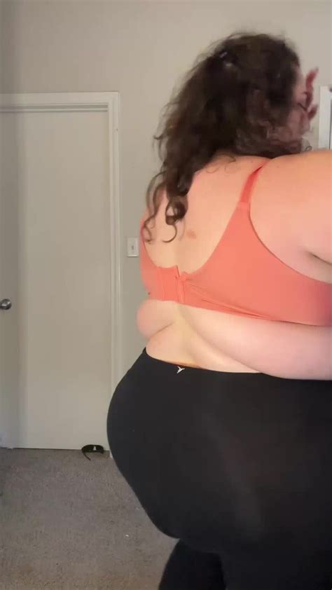 Bbw Tries On Winter Clothes Thisvid