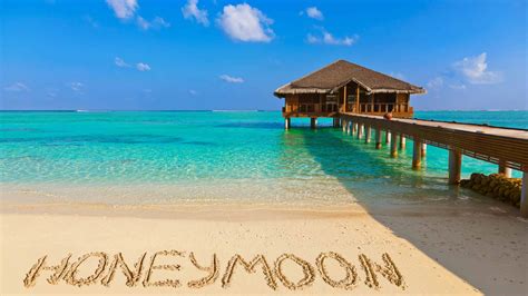 Top 10 HoneyMoon Locations - Fan C Designs