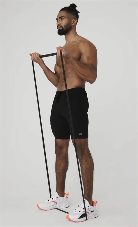 What To Wear To Hot Yoga Essential Tips Alo Wellness Club The Blog