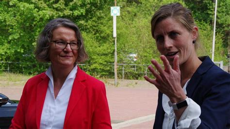 Ministerin Scharrenbach Bringt Hochwasserhilfe Mit Nach Monschau