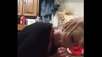 A Ella Le Encanta Chupar Pollas Grandes Por Diversi N Xvideos