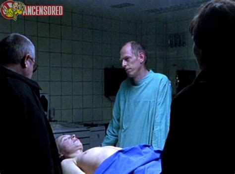 Naked Therese Hämer in Der Schnapper Blumen für den Mörder