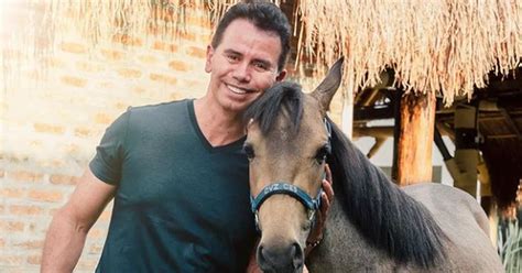 A Jhonny Rivera Le Preguntaron Si Era Gay No Le Veo Nada De Malo