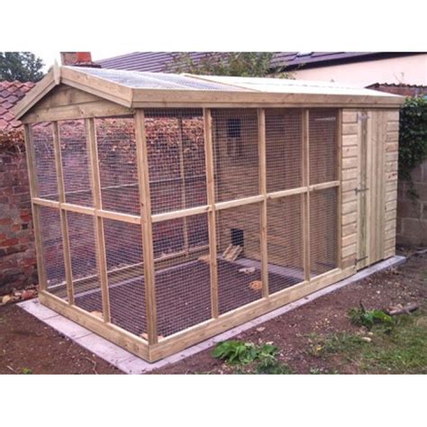 aviaries hilton  part mesh roof ft  ft perfect rabbits