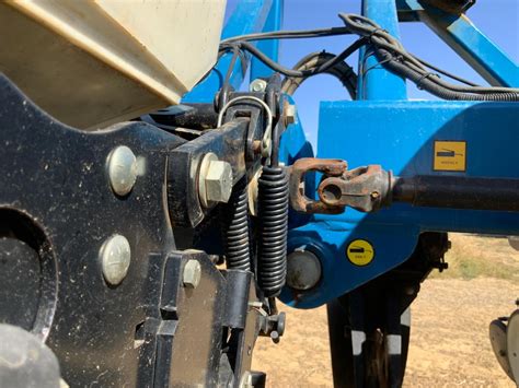 2011 Kinze 3600 1631 Row Planter Wrow Clutches Bigiron Auctions