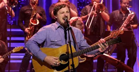 See Sturgill Simpsons Horn Heavy All Around You On Fallon