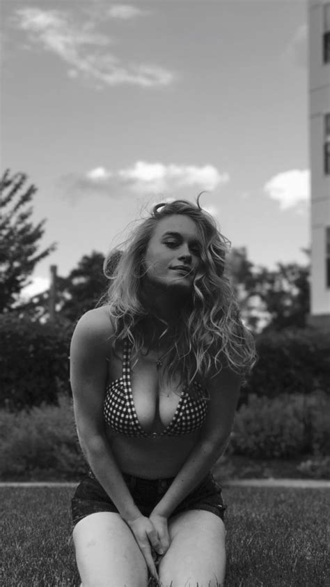 Leven Rambin Nude Photos Videos Thefappening