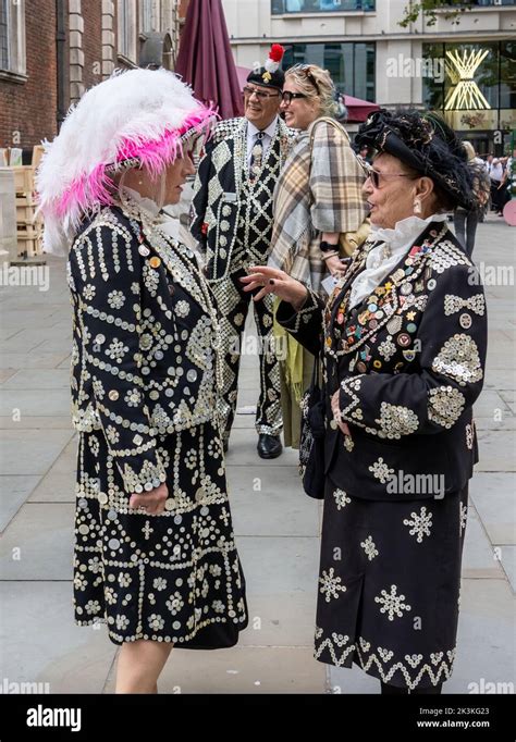 Pearly Kings And Queens Harvest Festival London 2022 Stock Photo Alamy
