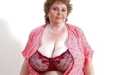 Huge Chested Chicks 40 Titty Owner Exclusive ZB Porn