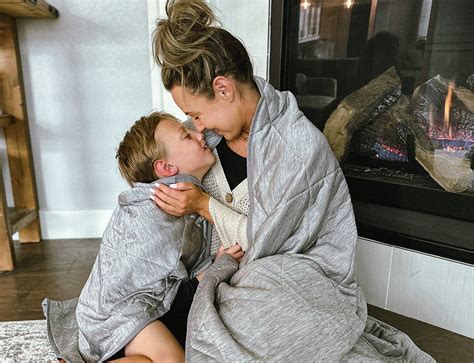 ZonLi Luxury Bamboo Chillmax Dual Sided Lightweight Cooling Comforter For Hot Sleepers Zonli