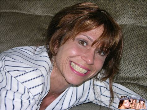 Femme Mature D Un An Se Faisant Recouvrir Le Cul De Sperme Chaud Photos Porno Photos Xxx