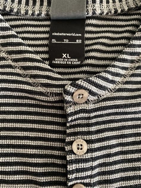 Nike Mens Dri Fit Striped Thermal Waffle Knit Long Sl Gem