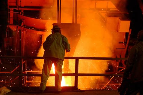 images gratuites plante nuit etincelle metal feu industriel