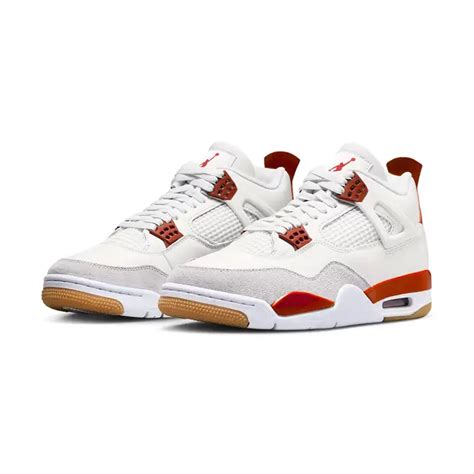 Nike SB x Air Jordan 4 "Varsity Red" | DR5415-106 | The Sole Supplier