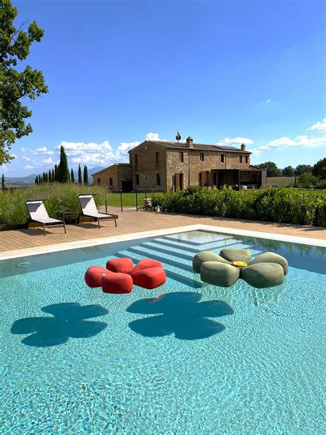 VILLA IL POGGINO-ITALY - ogofurniture