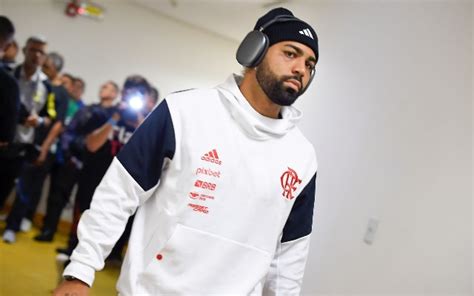 Fabiano De Abreu Questiona Qual O Motivo De Gabigol Ter Vestido A Camisa