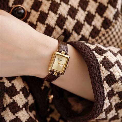 ساعة نسائية جديدة من إيڤانلين فاخرة وخفيفة الوزن Leather Watch Womens Watches Retro Watches