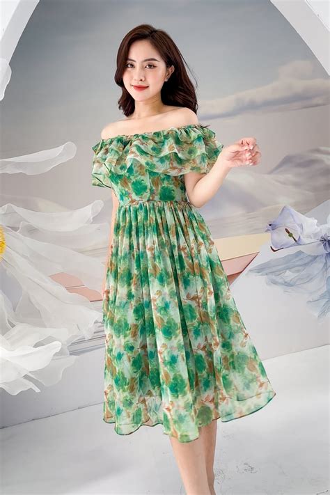 Tổng hợp 99 mẫu váy trễ vai hot trend quyến rũ cho bạn gái