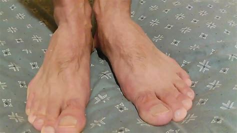 Earl Presents In Details His Hairy Legs Gay Amateur Porn Feat Earl Smile Xhamster