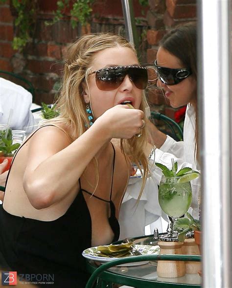 Cool Celebs Nipslip Three Bu Voyeur Troc Zb Porn