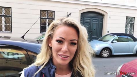 Tattooed Slut Gets Pussy Creampied