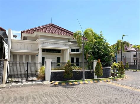 RUMAH MINIMALIS DI PERUMAHAN CENTRAL PARK REGENCY GUNUNG ANYAR