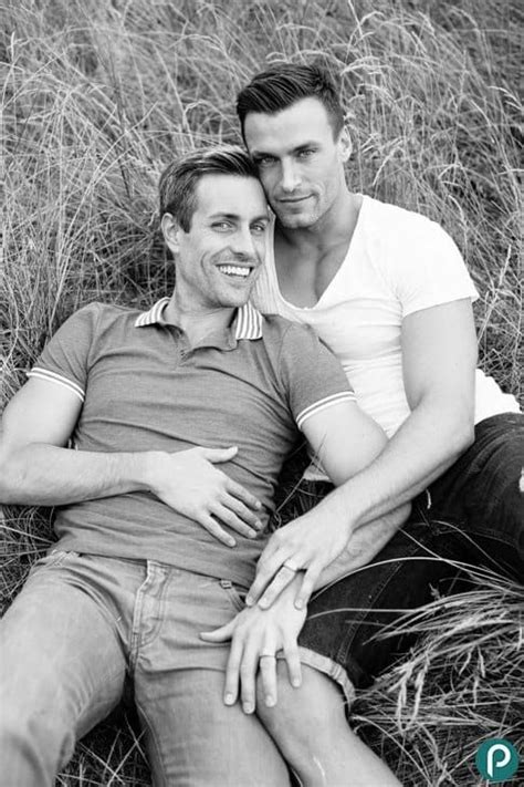 Pin by JULIÁN PIZÁ on MEN IN LOVE Gay wedding photos Cute gay couples Gay romance